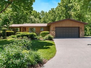 190 S Fox Run Ln, Byron, IL 61010