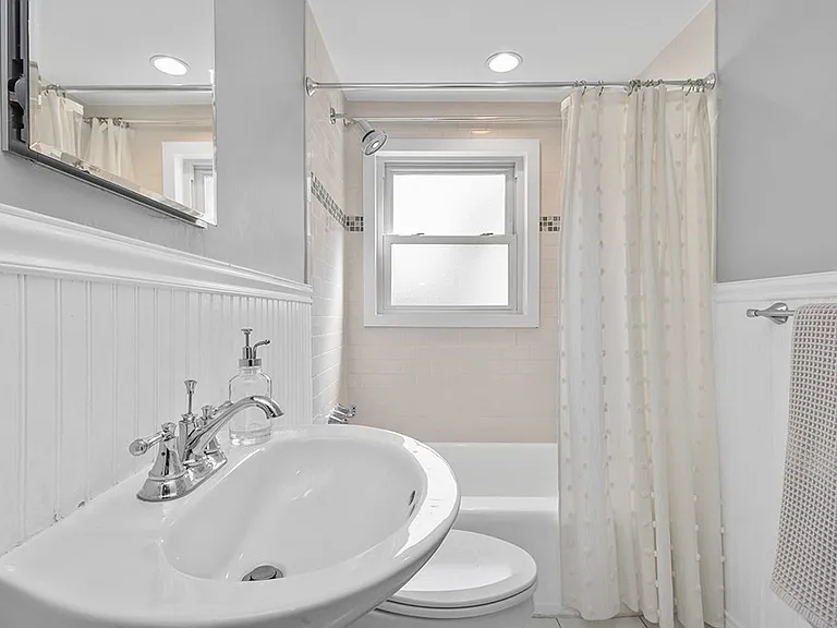 143 Perham St — Photo 25