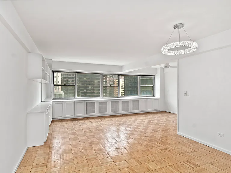 333 E 46th St #12K — Photo 1