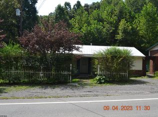 7548 Gauley Tpke, Napier, WV 26631