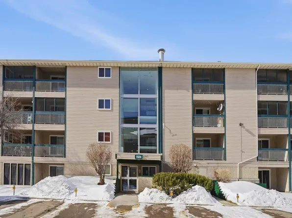 1624 48th St NW #103, Edmonton, AB T6L 5P1