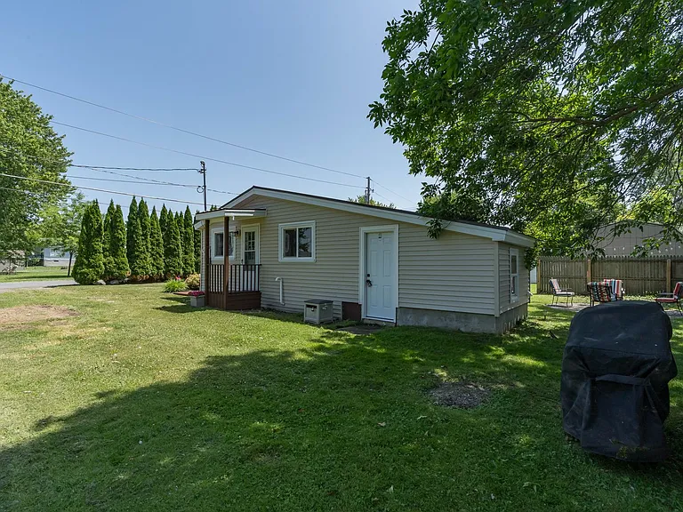 105 Brown Shores Rd — Photo 54
