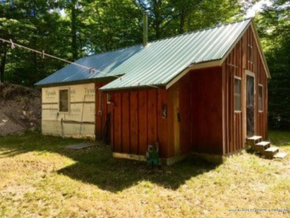 2nd image of 156 Hale Farm Rd