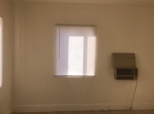 414 W Acacia Ave, Hemet, CA 92543