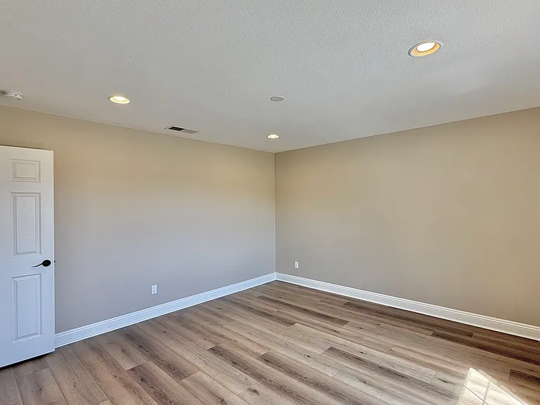 10570 Gaylemont Ln — Photo 43