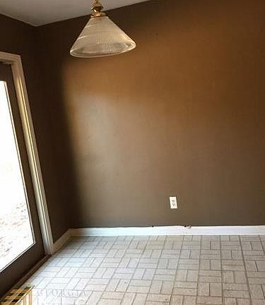 4th image of 3621 Tanglewood Dr
