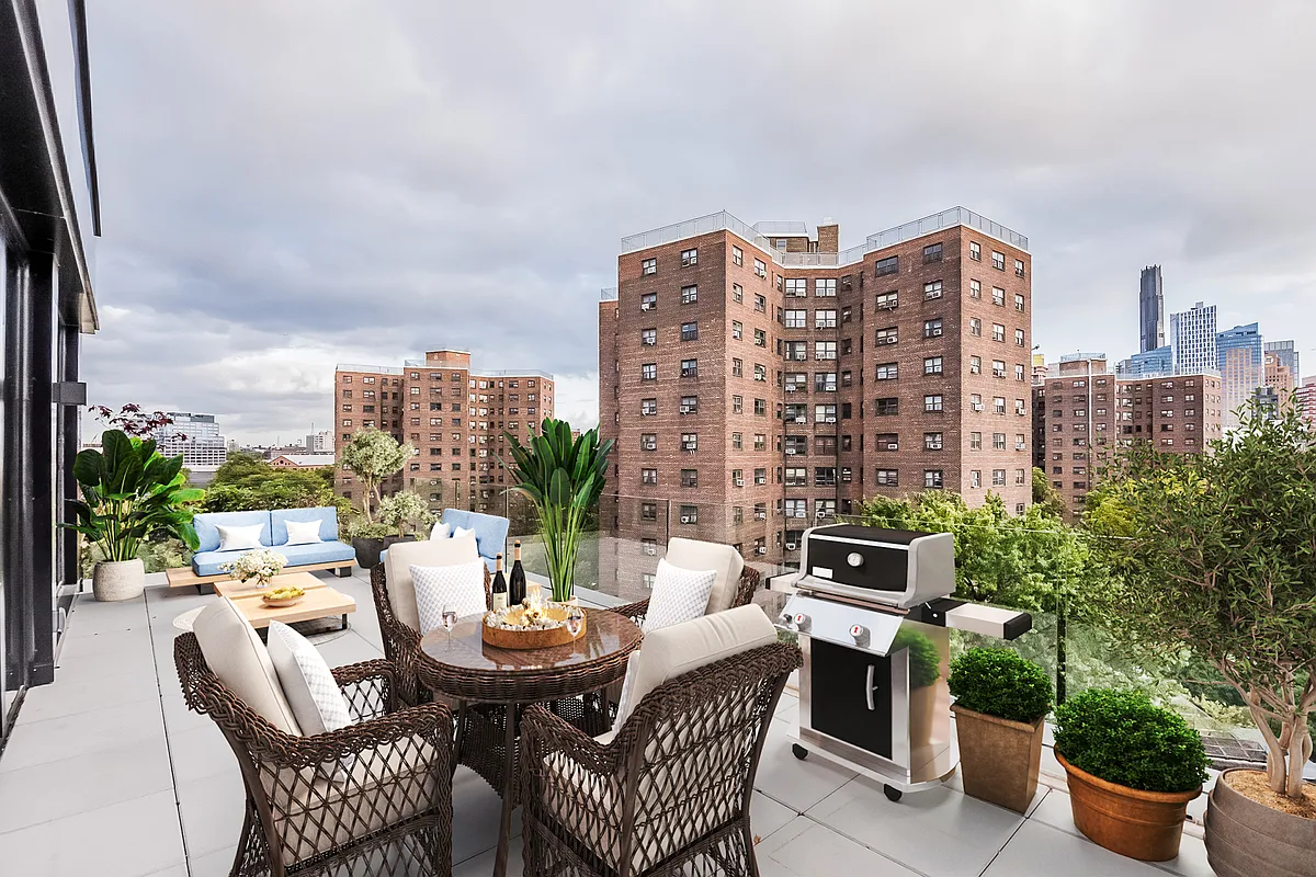 218 Front Street 8721