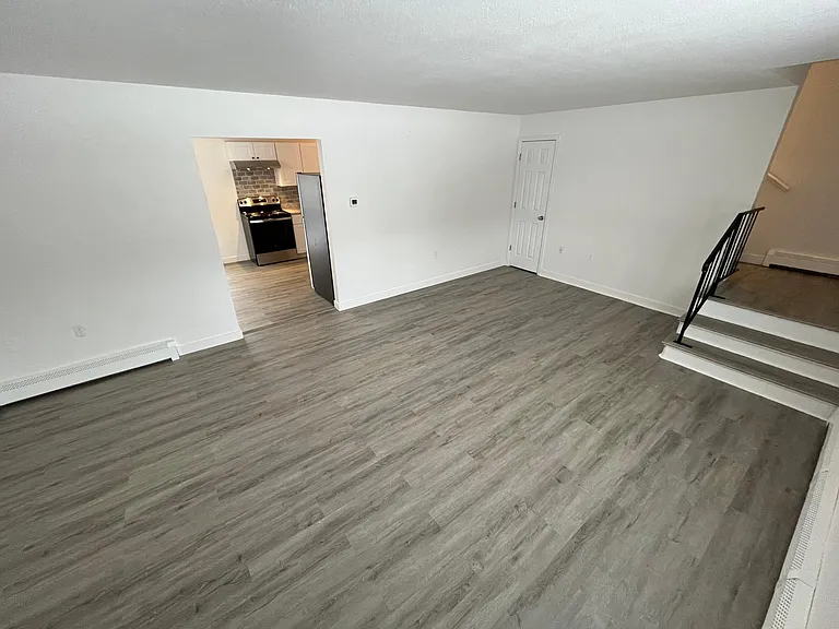 3520 Sheridan Ave — Photo 5