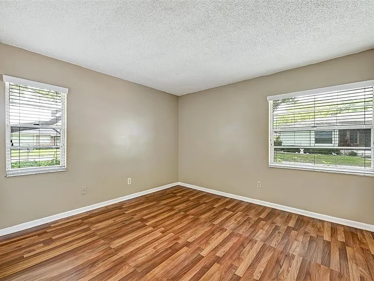 2833 Orange Tree Cir N #C — Photo 25