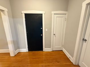 4458 N Avers Ave APT 3, Chicago, IL 60625