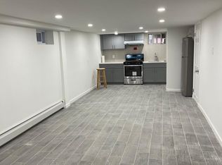 16218 76th Rd #B, Fresh Meadows, NY 11366