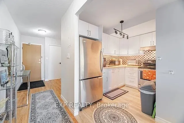 150 Charlton Ave E #608 — Photo 7