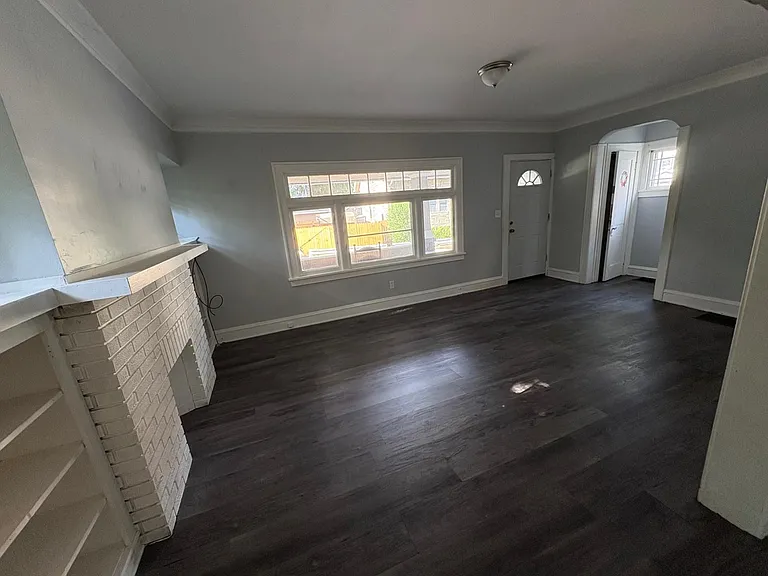 4621 Denmark Ave — Photo 4