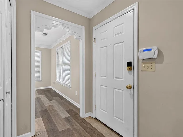 4053 Cooper Ridge Ct SE — Photo 2