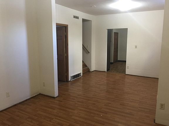 2nd image of 434 Parkdale Ave