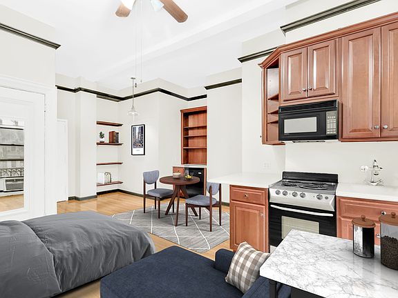 4th image of 140 W 69th St APT 85C