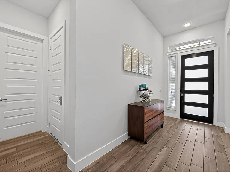 Polletts Cove Ct — Photo 19