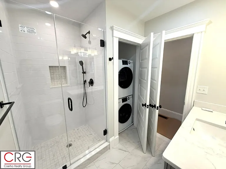 168-170 Webster Ave #1 — Photo 9