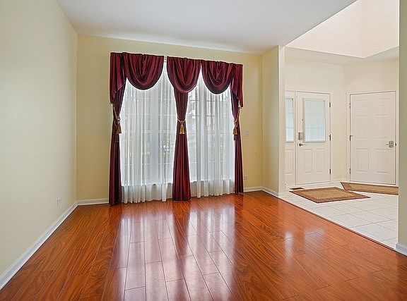 4th image of 11850 Niagra Ln
