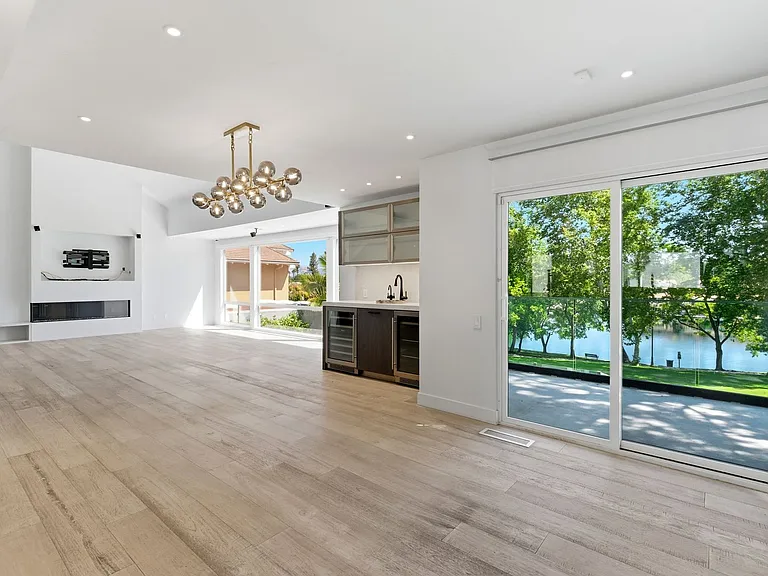 4520 Park Cordero — Photo 13
