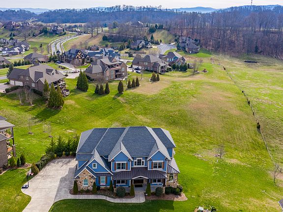 4th image of 3235 Highland Grove Ct