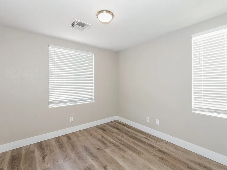 892 Shining Rose Pl — Photo 13