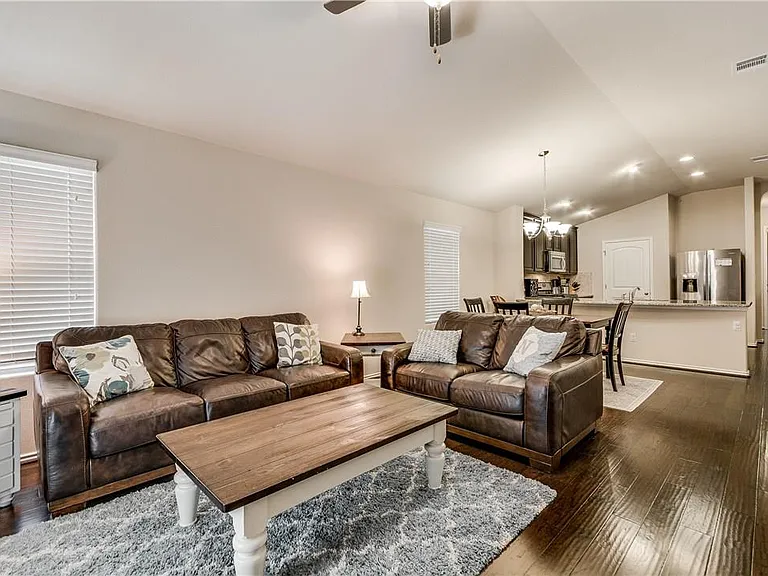 341 Wincliff Dr — Photo 13