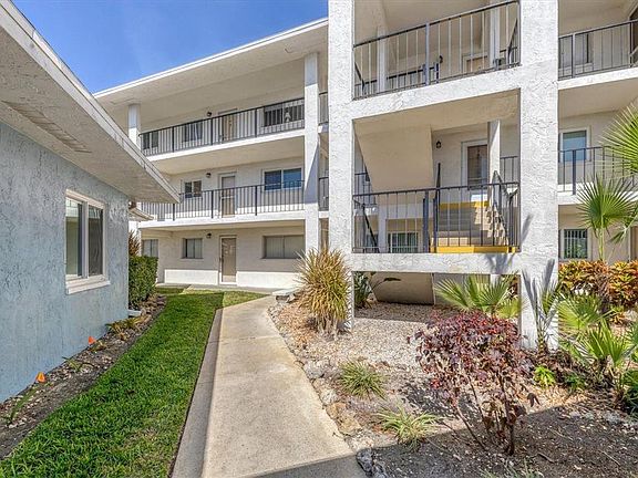 3rd image of 708 Tamiami Trl S APT 317
