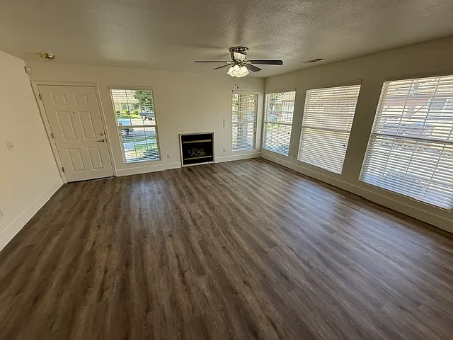 3645 W Babcock Ct #3645 — Photo 2