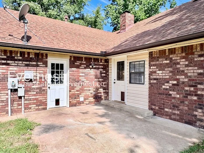 909 W Glendale St — Photo 29