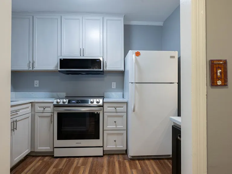 1108 Tiger Blvd #150 — Photo 7