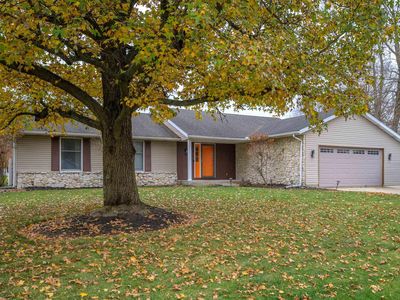 906 S Devonshire Rd, Yorktown, IN, 47396