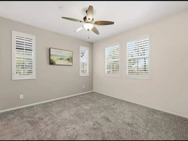 1884 Aquamarine Ct #6 — Photo 5