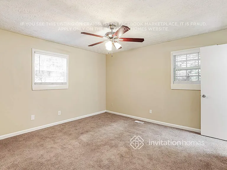 2396 Shire Ct — Photo 8