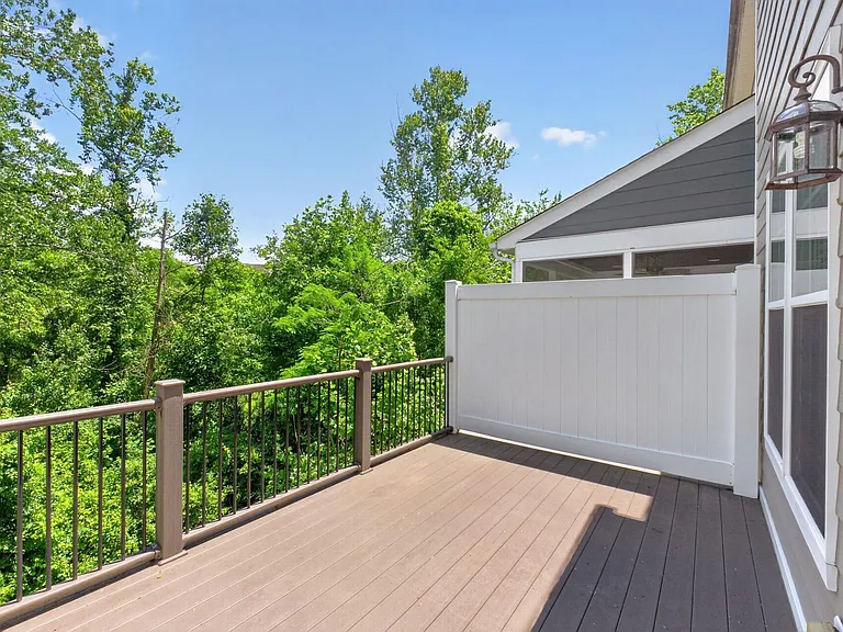 2942 Templehof Ct — Photo 21