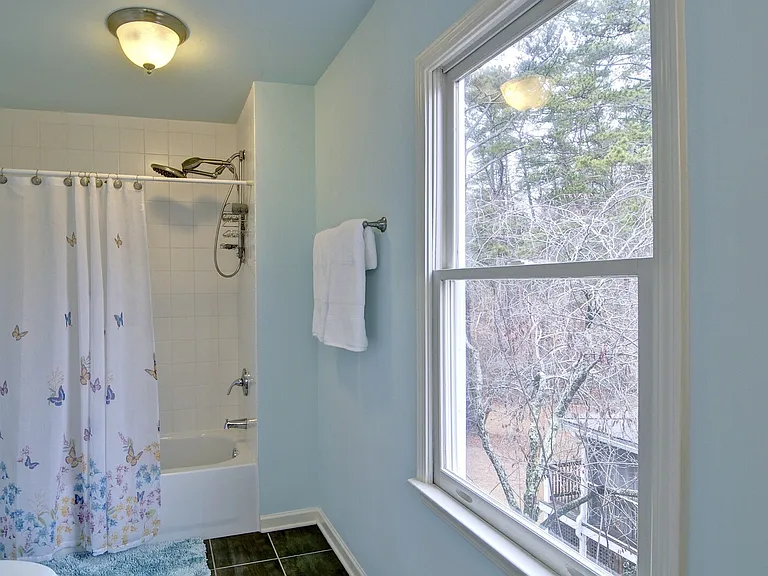 Merritt Dr — Photo 21