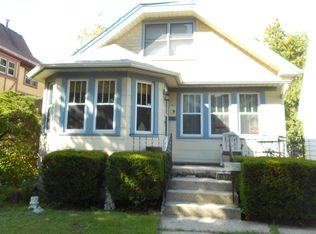 8312 Gridley Ave, Wauwatosa, WI 53213
