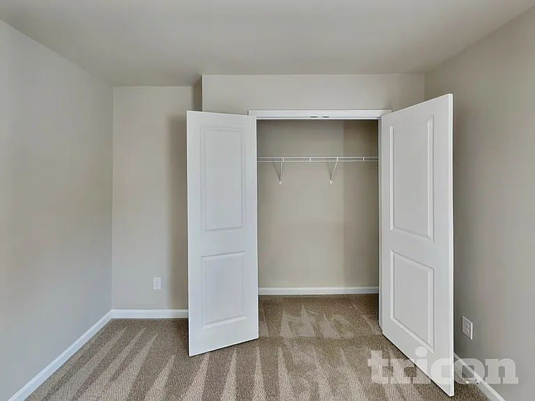 115 Spring Knoll Dr — Photo 12
