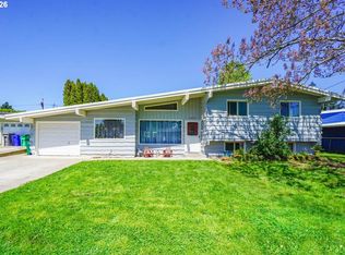 13639 SE Clay St, Portland, OR 97233