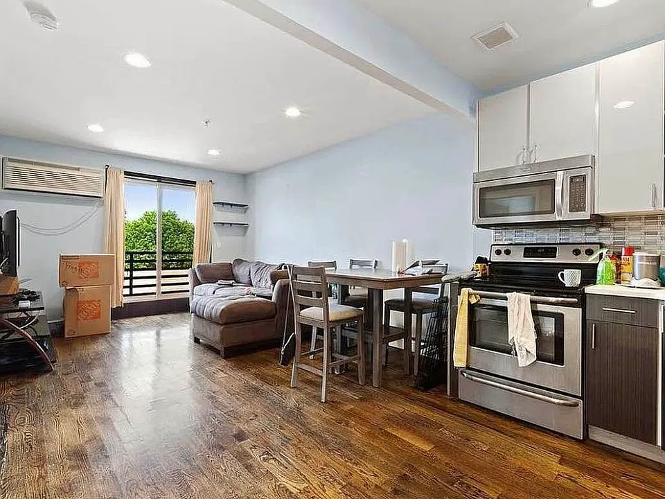 23-09 Astoria Blvd #1