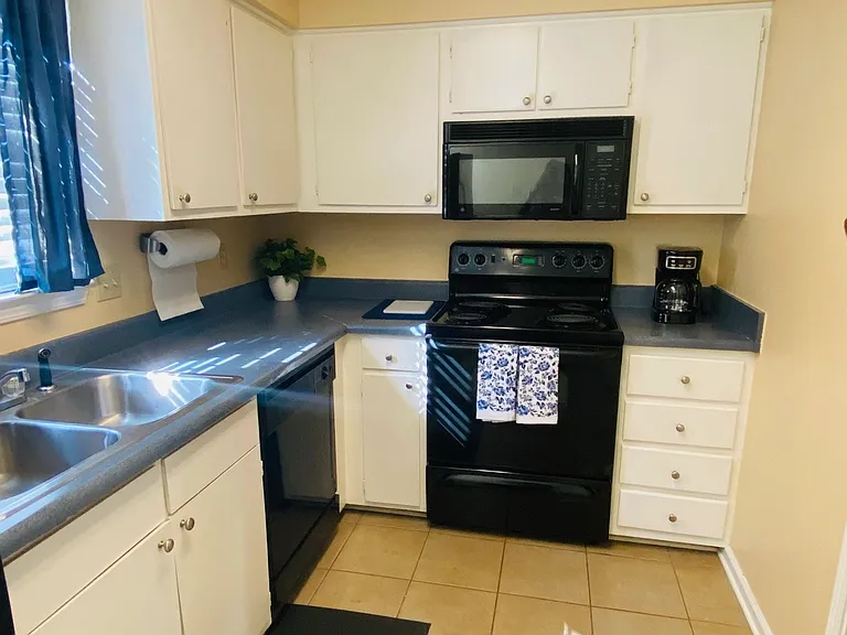 1720 Brightside Dr #B — Photo 9