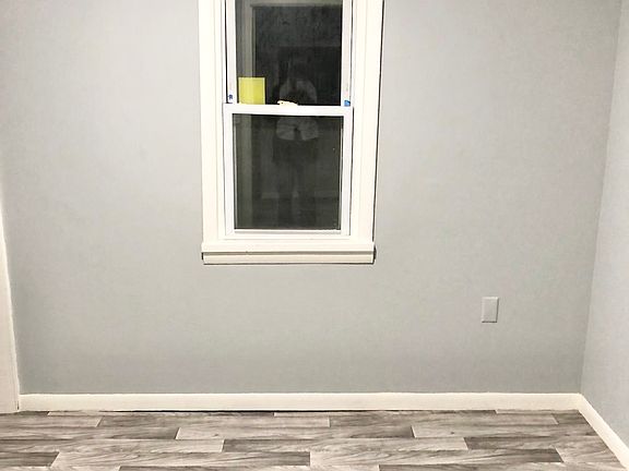 2nd image of 4127 Coggins Ave