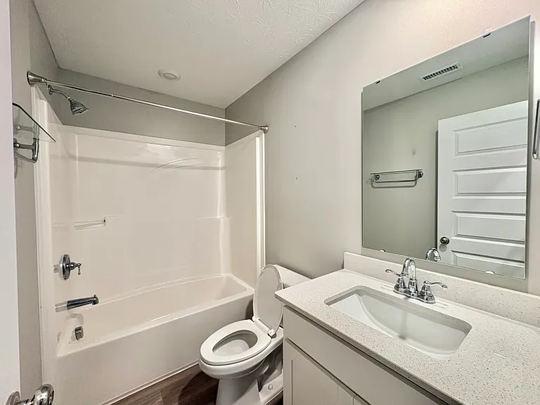 3694 Locust Dr — Photo 12