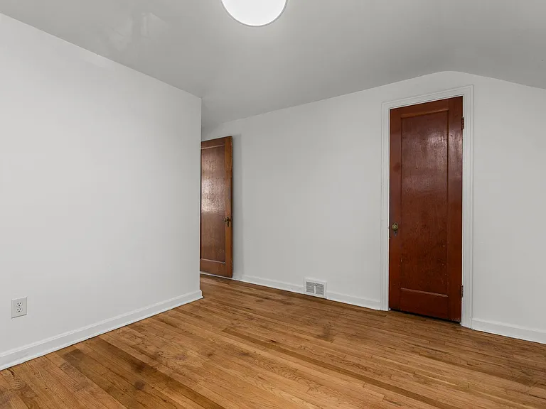 255 Gilkeson Rd — Photo 18