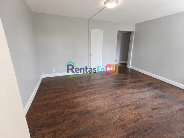 60 Crawford St, Newark, NJ
