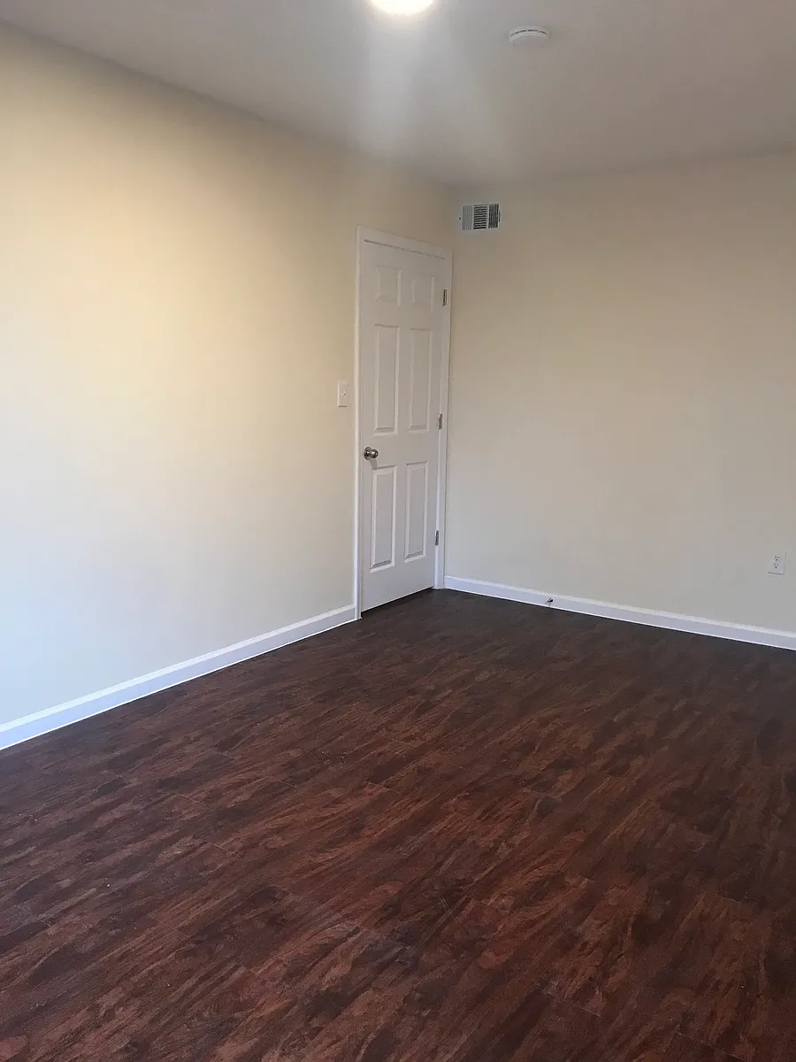 Building Photo - 5143 Cypress St #2B