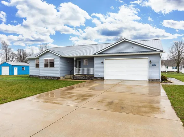 302 Sunset Ct, Dieterich, IL 62424