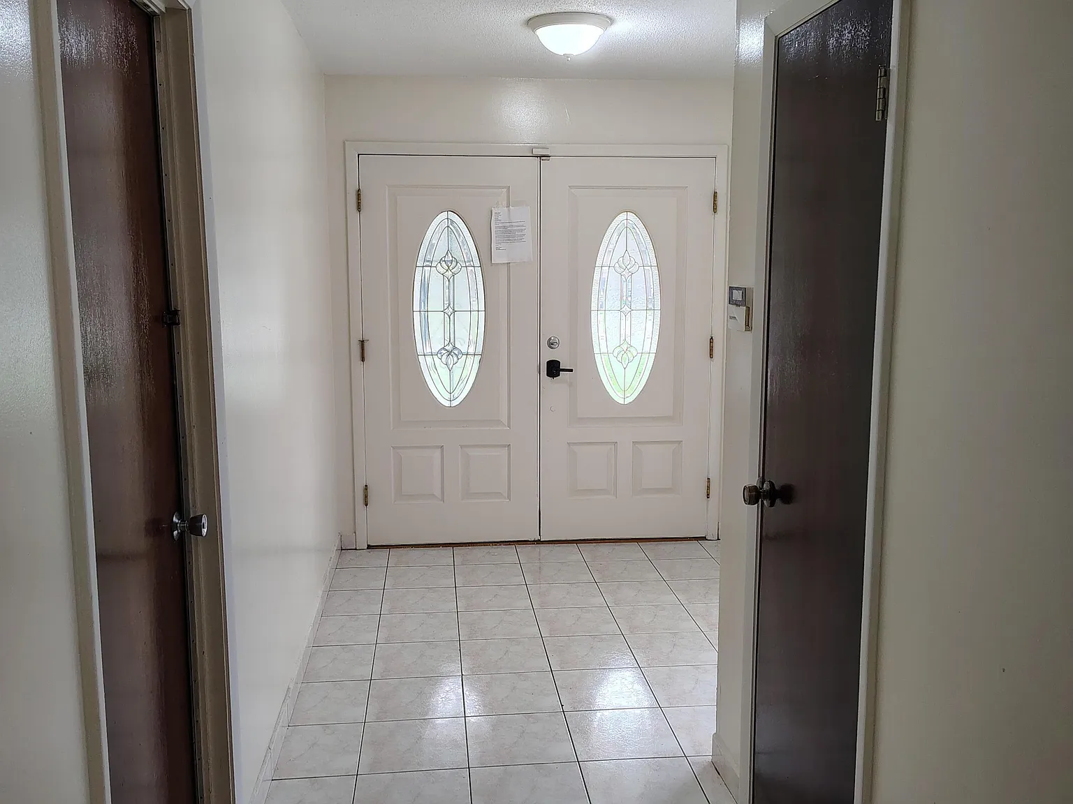 3 bed, 2.0 bath, 1742 sqft, $2,400 — Photo 4