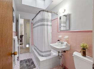 820 Griffith St FLOOR 2, Philadelphia, PA 19111