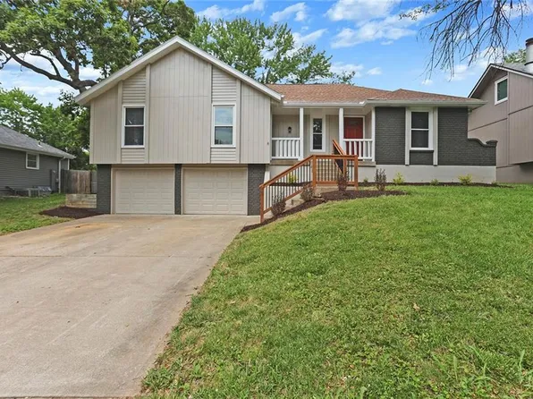 1112 SW 22nd St, Blue Springs, MO 64015